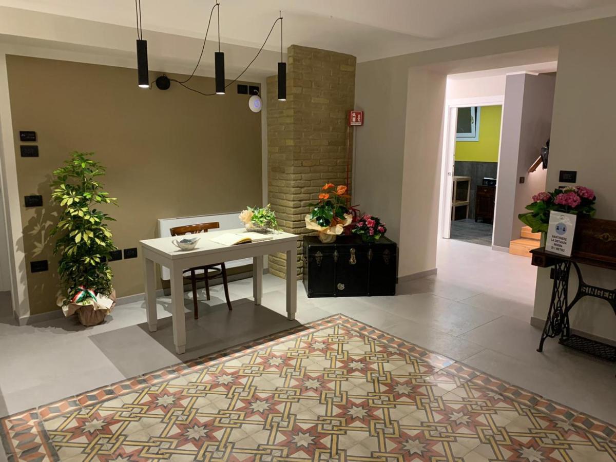 Babo Agriturismo Conviviale Castagnole delle Lanze المظهر الخارجي الصورة
